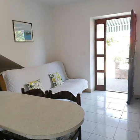 Family Apartment Postira